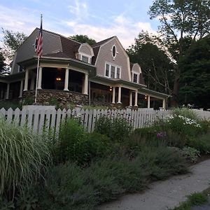 Hilltop House Bed & Breakfast